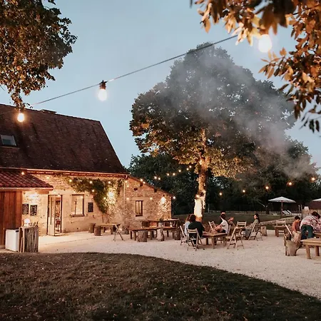 Domaine St-amand مكان تخييم
