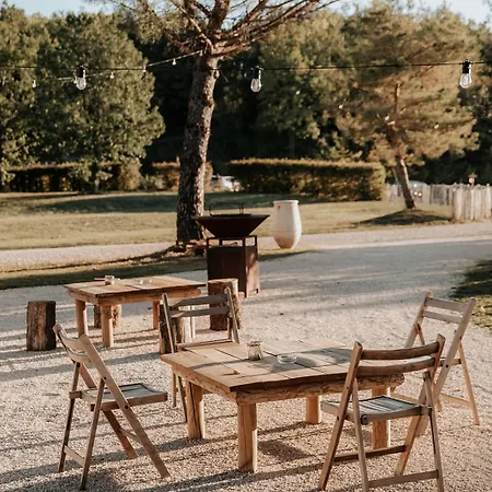 مكان تخييم Domaine St-amand