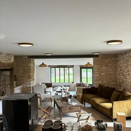Domaine St-amand مكان تخييم Saint-Amand-de-Coly
